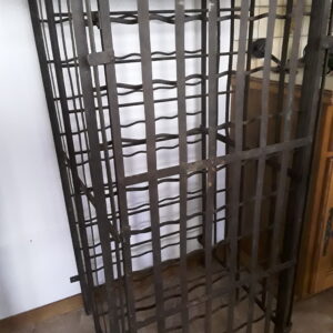 Porte bouteille en fer forgé